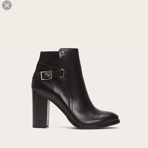 FRYE jodhpur booties💕